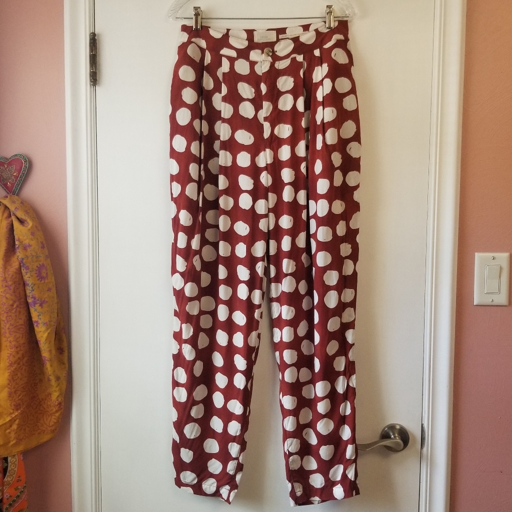 Urban Outfitters Women's Brown Dot Dara Pleated Trousers. Size 6